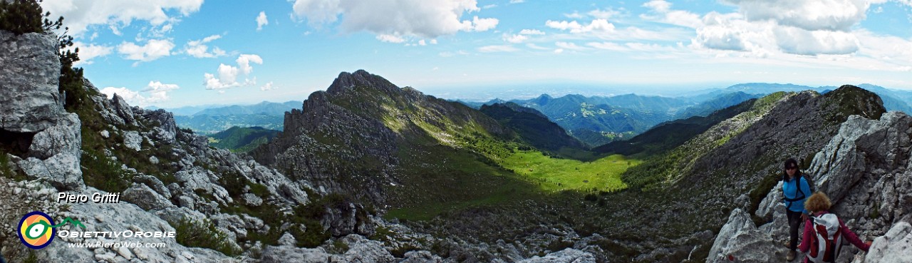 85 Panoramica dal Cima Alben e Cima della Spada.jpg